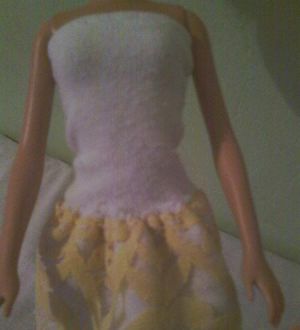 Šaty pre bábiky Barbie
